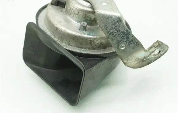 Volvo V40 Horn signal 31283383