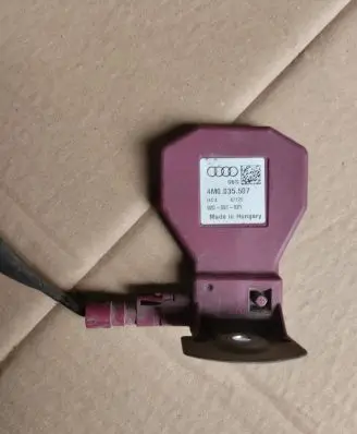 Audi e-tron Bluetooth antenna 4m035507
