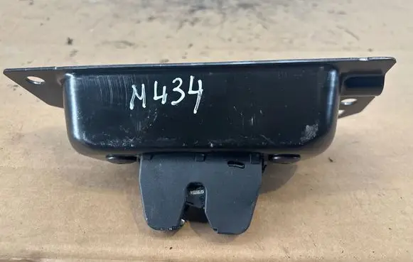 Citroen C4 II Picasso Tailgate/trunk/boot lock/catch/latch 