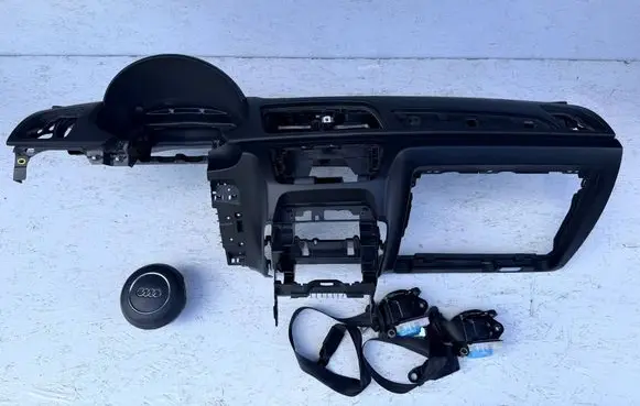 Audi Q3 8U Airbag set