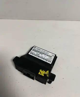 Volkswagen Golf Cross Gateway control module 1K0907530L 5WK50011B 1K0907951