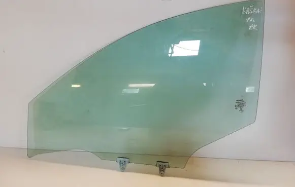 Nissan Qashqai Front door window glass four-door 43R001582