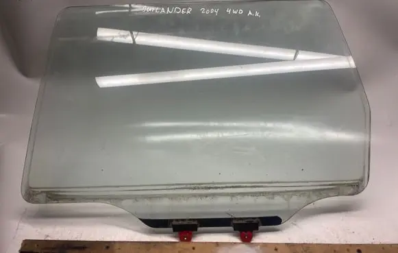 Mitsubishi Outlander Rear door window glass