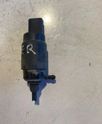 Mercedes-Benz Sprinter W901 W902 W903 W904 Windscreen/windshield washer pump A0008605826