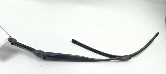 Front wiper blade arm