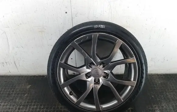 Audi A4 S4 B8 8K R18 alloy rim 