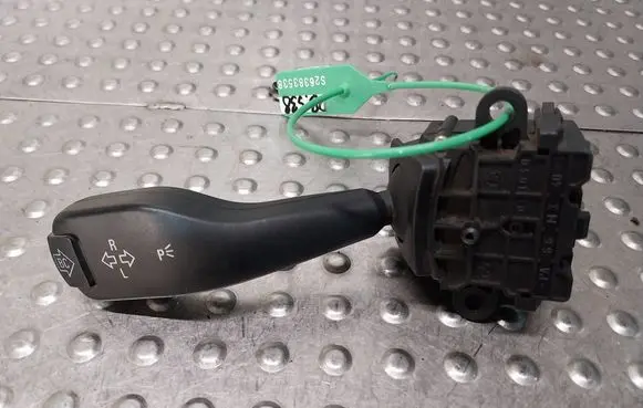 BMW 5 E39 Indicator stalk 8363668