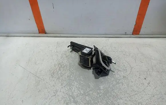 Subaru Outback (BT) Middle seatbelt (rear)