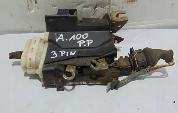 Audi A1 Front door lock 8X2837016