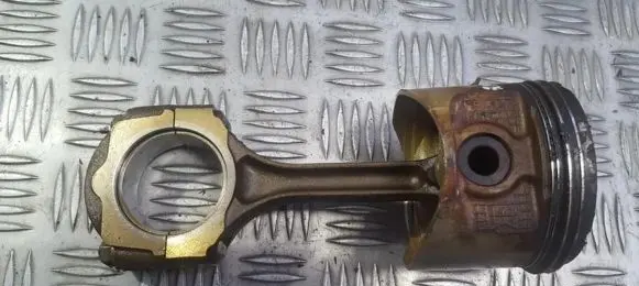 Renault Megane I Piston with connecting rod 101361 1013.61