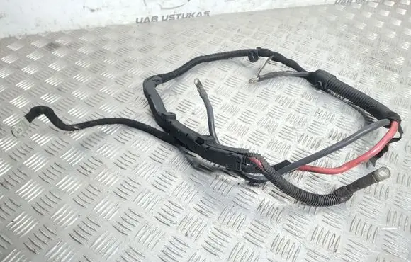Opel Meriva B Positive cable (battery)