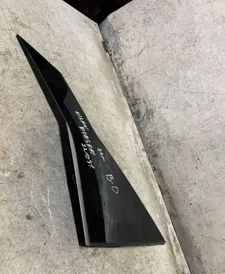 Nissan Qashqai J12 Rear side window 4R3002092