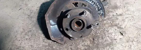 Toyota Avensis T270 Front wheel hub