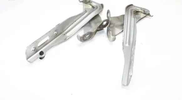 Honda CR-V Engine bonnet/hood hinges