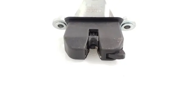 Skoda Octavia Mk2 (1Z) Tailgate/trunk/boot lock/catch/latch 1Z5827501D BN3CZ