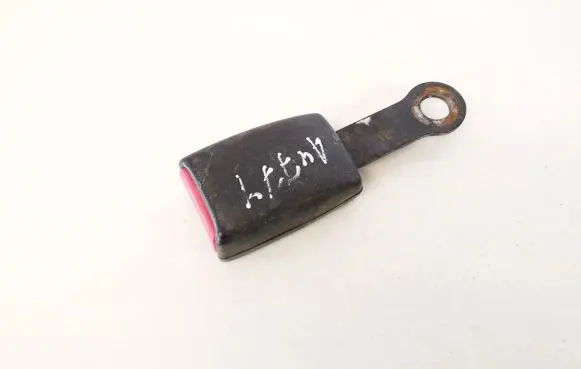 Nissan Almera Tino Front seatbelt buckle