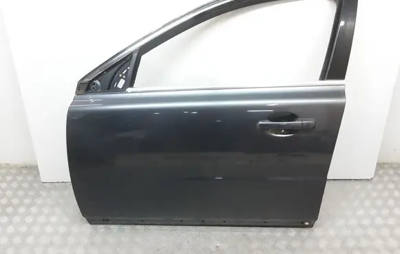 Volvo V70 Front door