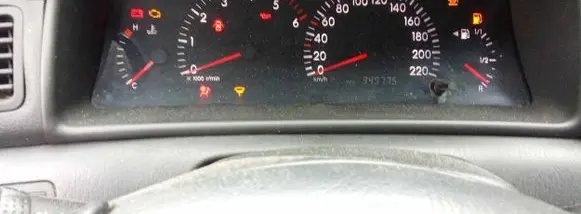 Toyota Corolla Verso E121 Speedometer (instrument cluster) 88458018 88311338 8380002760