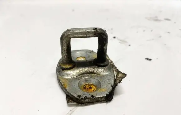 Mercedes-Benz Vito Viano W639 Front door lock loop/hook striker 