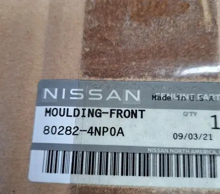 Nissan Leaf II (ZE1) Front door trim (molding) 803824NP0A