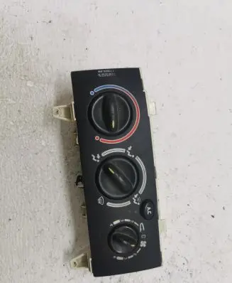 Renault Megane I Climate control unit 663391J