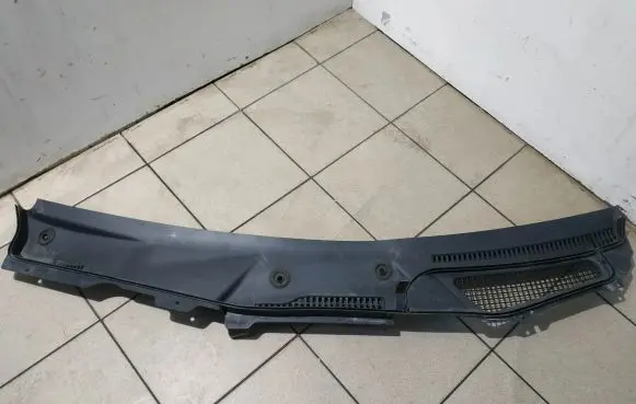 Mercedes-Benz S W222 Wiper trim A2228300128