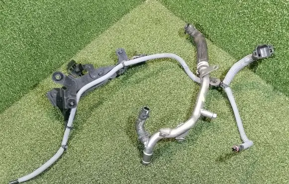 Renault Trafic III (X82) Engine coolant pipe/hose 226762724R 140558292R