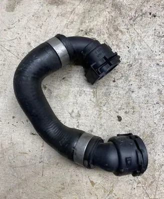 BMW 5 F10 F11 Engine coolant pipe/hose 337767102