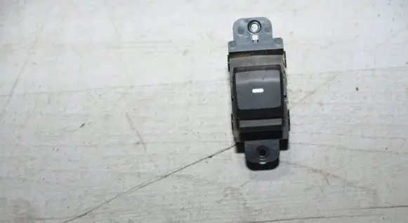 Hyundai i20 (GB IB) Electric window control switch 93580C8000