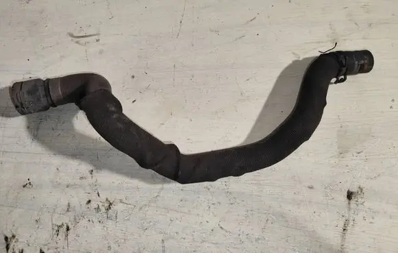 Audi A6 S6 C6 4F Engine coolant pipe/hose