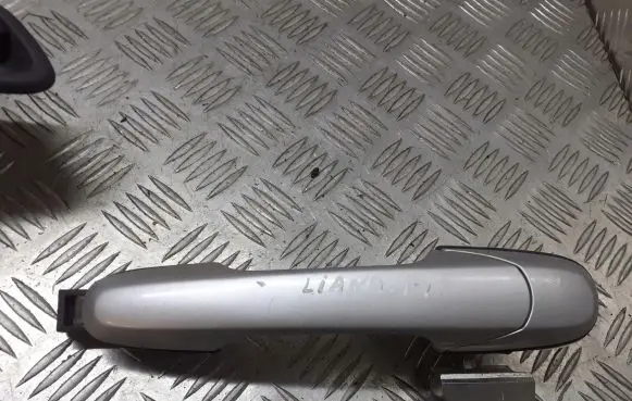 Suzuki Liana Rear door exterior handle BRAK
