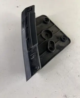 Nissan Qashqai Headlight/headlamp mounting bracket