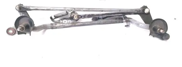 Toyota Verso Front wiper linkage 