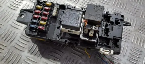 Mitsubishi Carisma Fuse box set MB953355