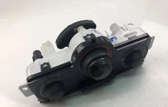 Renault Kangoo II Interior fan control switch 5F2140100