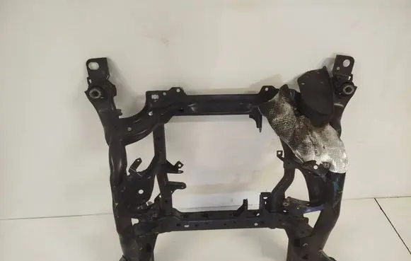 Mercedes-Benz GL X166 Front subframe 13235AC