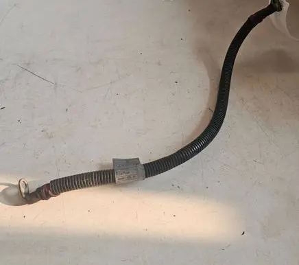 Positive cable (battery)