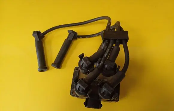 Ford Puma High voltage ignition coil 928F12029CA