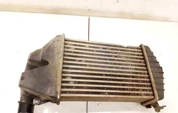 Opel Zafira B Intercooler radiator 13213402