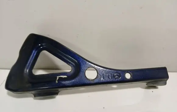 Mazda 6 Fender mounting bracket