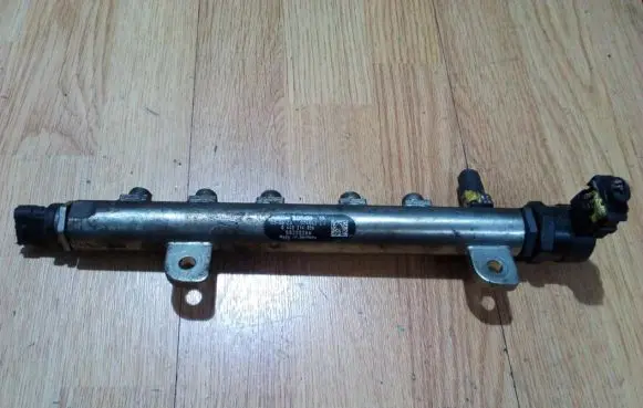Opel Vectra C Fuel main line pipe 55200266