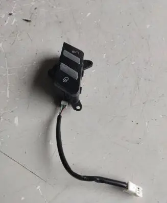 Mercedes-Benz S W221 Central locking switch button A2218213051 10286403 03371040100
