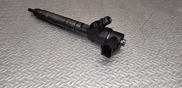 Mercedes-Benz E W211 Fuel injector A6110701787 0445110200