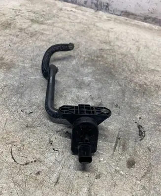 Citroen C4 Cactus Vacuum valve 9812031180
