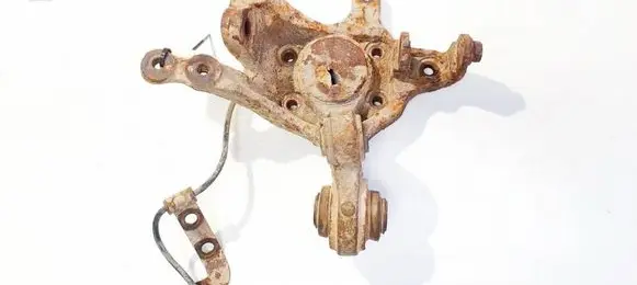Rear wheel hub