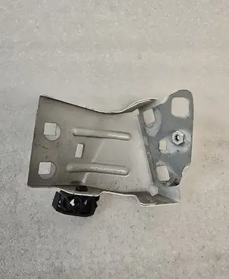 Maserati Levante Fender mounting bracket