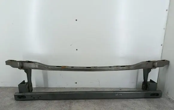 Nissan X-Trail T30 Front bumper cross member 