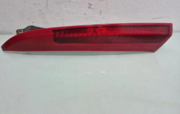 Tailgate rear/tail lights