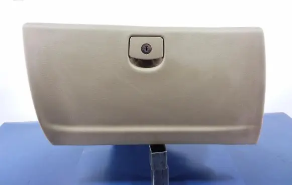 Peugeot 407 Glove box