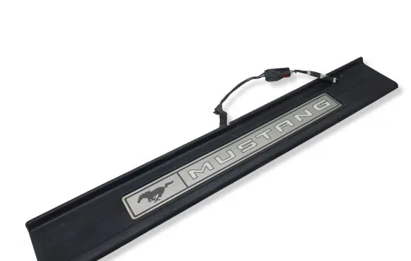 Ford Mustang VI Front sill trim cover FR3J6313222AAW